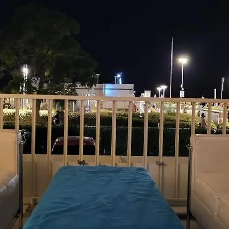 Perla Verde Fronte Mare Apartamento Riccione